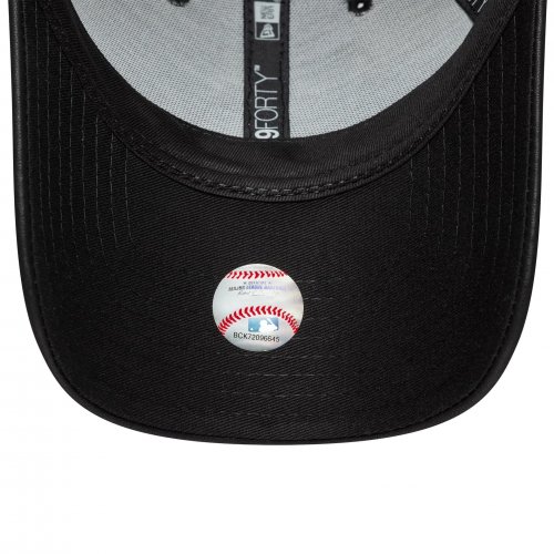 New Era Women's 9Forty New York Yankees MLB PU Cap - Black