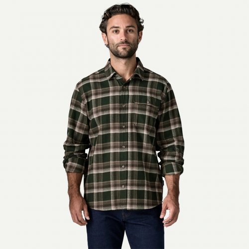 Patagonia Men's Long-Sleeved Lightweight Fjord Flannel Shirt - Cozy Cabin: Treeline Green