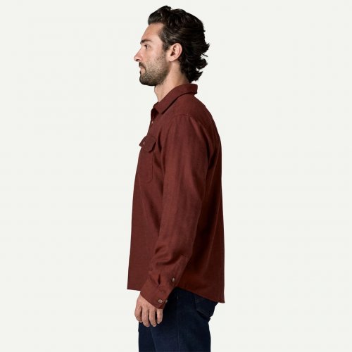 Patagonia Men's Long-Sleeved Lightweight Fjord Flannel Shirt - Mirror Weave: Rusty Red