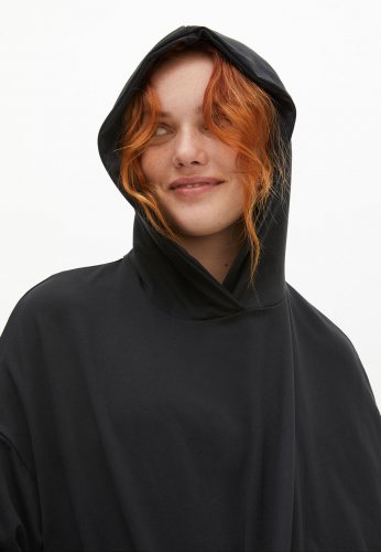 Röhnisch Soft Cropped Hoodie - Black