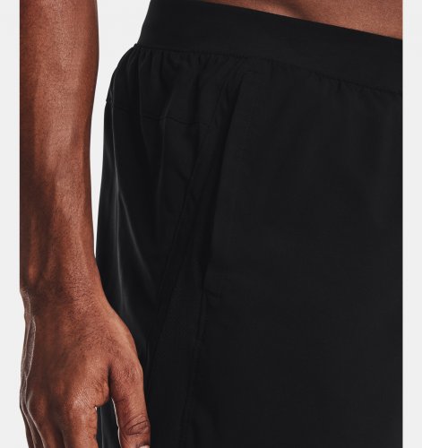 Under Armour Men's Launch 7 Inch Shorts - Black